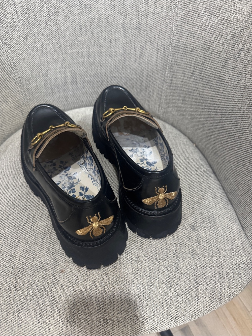 Gucci Harald Lug Sole Black Loafers with Gold Detailing - Picture 8 of 9